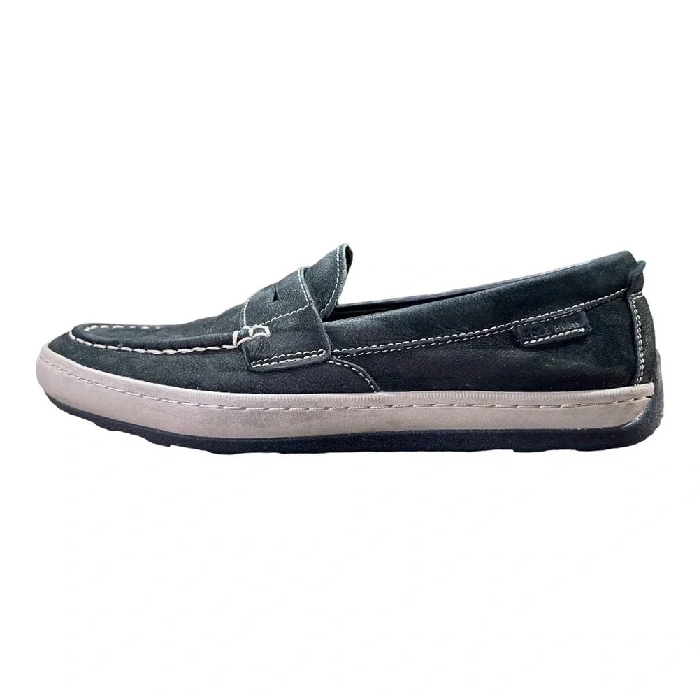 COLE HAAN GRAND, MENS BLACK LEATHER LOAFERS. DETAILED STITCHING. SIZE 8 1/2M